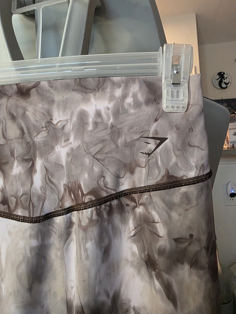 Gymshark Gray Marble Tie-Dye Leggings - Picture 2 of 7